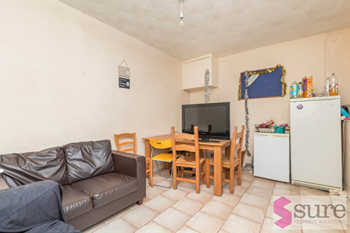 5 Bedroom Terraced House To Rent In Islingword Street, Brighton, BN2