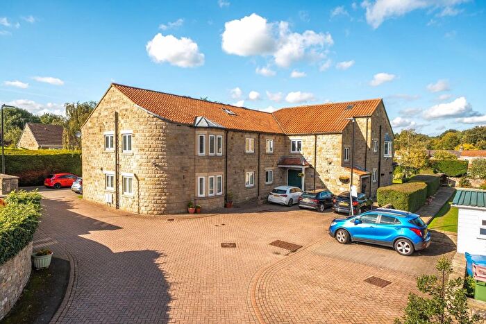2 Bedroom Flat For Sale In Smithy Court, Collingham, Wetherby, LS22
