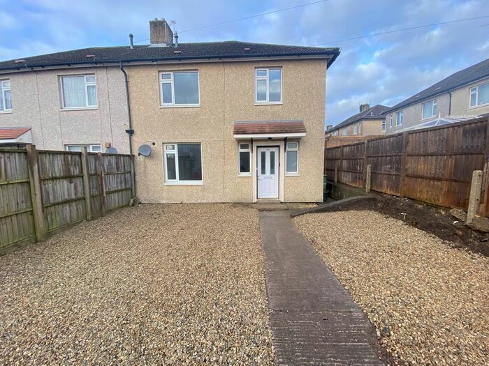 3 Bedroom Property To Rent In Coronation Road, Frome, Somerset, BA11