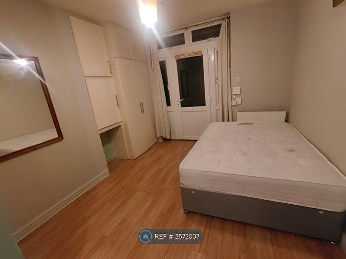 Studio To Rent In Luton, Luton, LU1