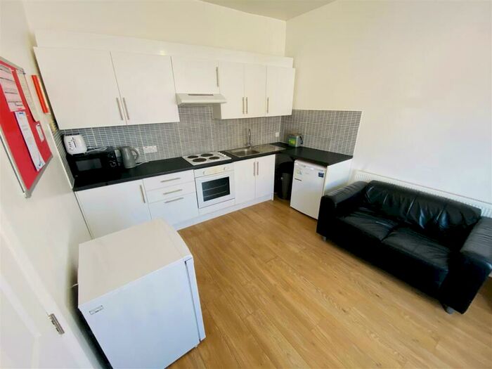 3 Bedroom House To Rent In Francis Avenue, Southsea, PO4