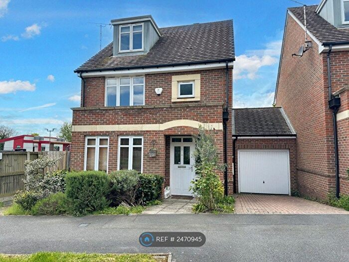 4 Bedroom Detached House To Rent In Cyrus Terrace, Ickenham, UB10