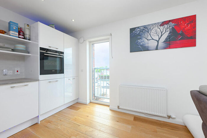 2 Bedroom Apartment For Sale In Shanks Street, Glasgow, G20