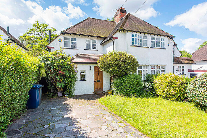 3 Bedroom Semi-Detached House To Rent In Brookland Close, Hampstead Garden Suburb, NW11