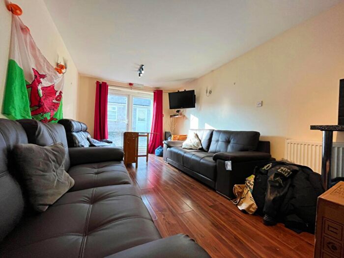 6 Bedroom Terraced House To Rent In Flora Street, Cathays, CF24