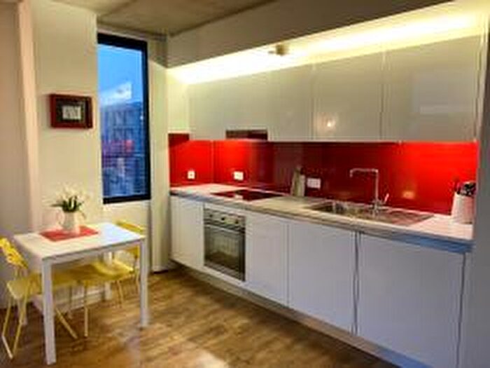 1 Bedroom Flat For Sale In Lampwick Lane, Manchester, M4