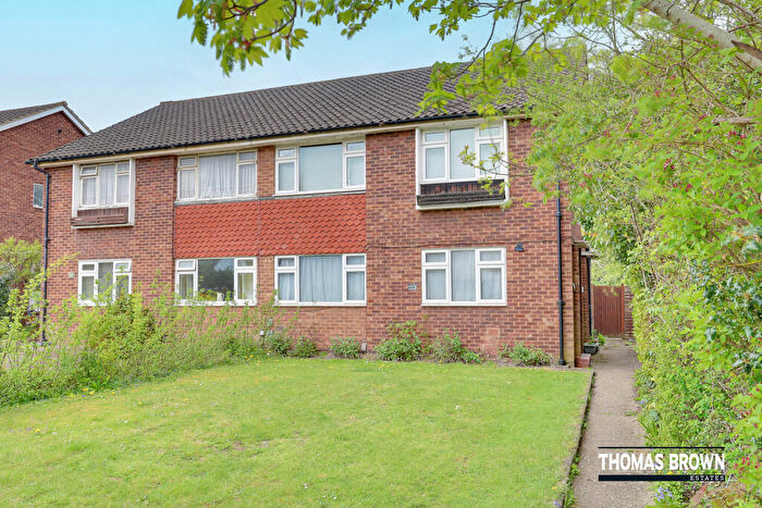 2 Bedroom Ground Maisonette For Sale In Gillmans Road, Orpington, BR5