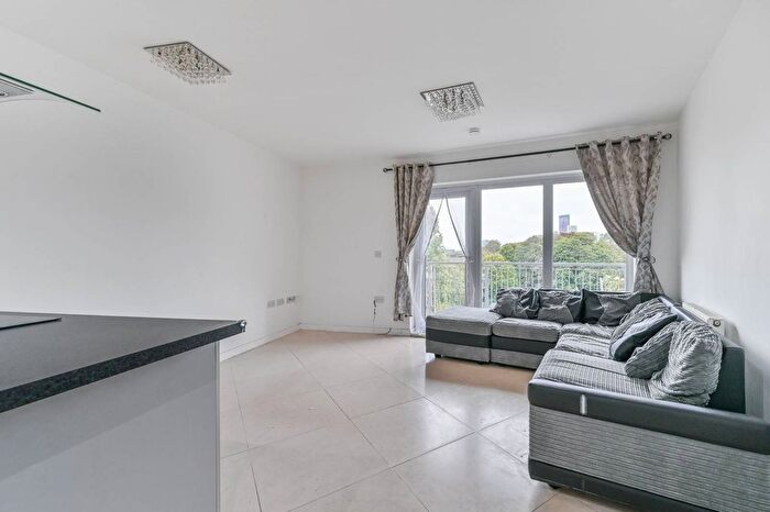 2 Bedroom Flat To Rent In Whitestone Way, Croydon, CR0