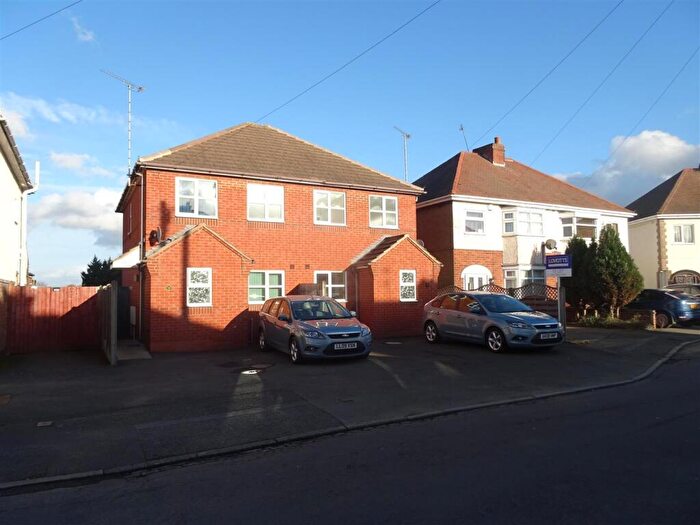 3 Bedroom Semi Detached House To Rent In Coxs Close, Nuneaton, CV10