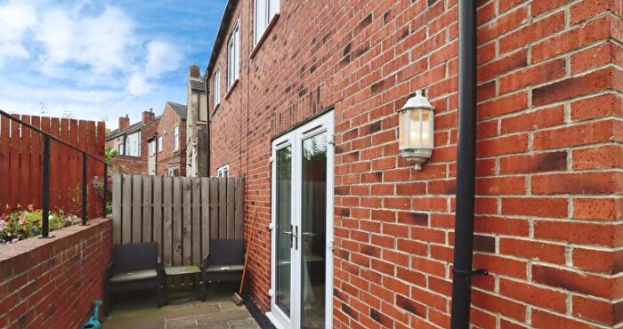 2 Bedroom House To Rent In Chesterfield Road, Staveley, Chesterfield, S43