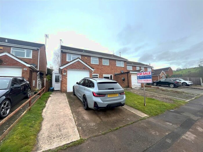 3 Bedroom Semi-Detached House For Sale In The Wend, Longhope, GL17