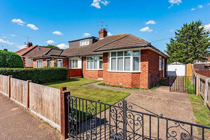 3 Bedroom Semi-Detached Bungalow For Sale In Gorse Road, Thorpe St Andrew, NR7