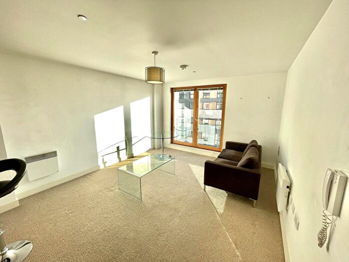 2 Bedroom Apartment For Sale In Cypress Place, New Century Park, Manchester, M4