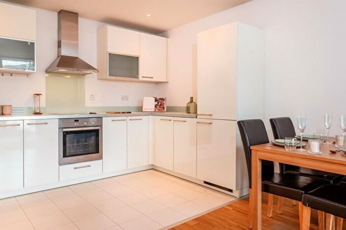 2 Bedroom Flat To Rent In Kelso Place, Manchester, M15