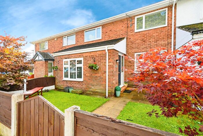 3 Bedroom Semi-Detached House For Sale In Hindburn Close, Whitefield, Manchester, Greater Manchester, M45
