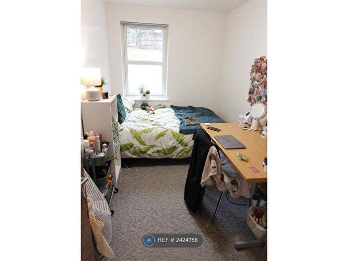 4 Bedroom Flat To Rent In Greenhill Road, Winchester, SO22