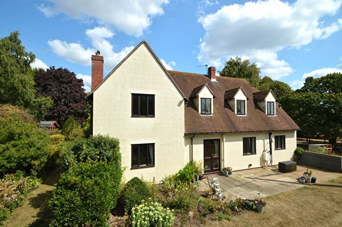 4 Bedroom Detached House For Sale In Braintree Road, Shalford, Essex, CM7