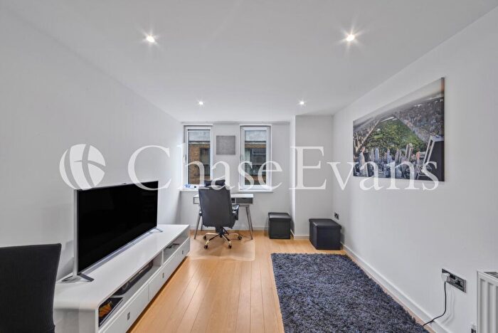 1 Bedroom Apartment To Rent In Shoreditch Heights, Britannia Walk, Old Street, London, N1