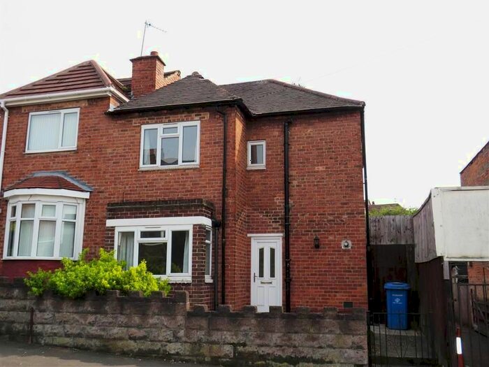 3 Bedroom Semi-Detached House To Rent In Walpole Street, Derby, DE21