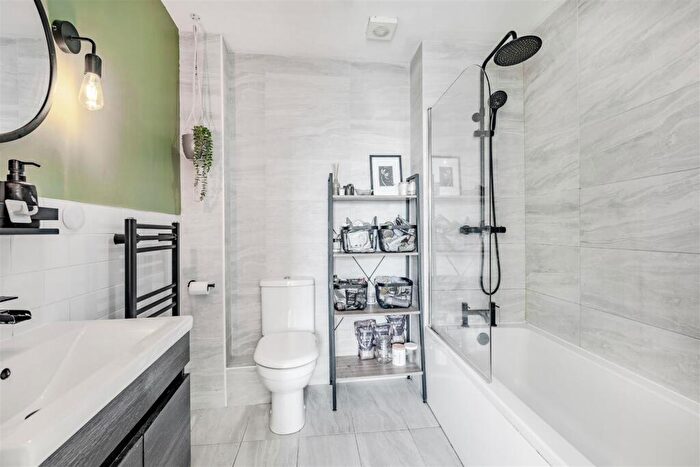 2 Bedroom Apartment For Sale In St. Catherines Terrace, Hove, BN3