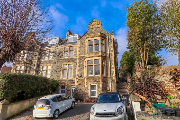 2 Bedroom Flat To Rent In Sunnyside Road, Clevedon, BS21