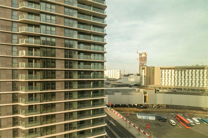 1 Bedroom Flat To Rent In Glasshouse Gardens, London, E20
