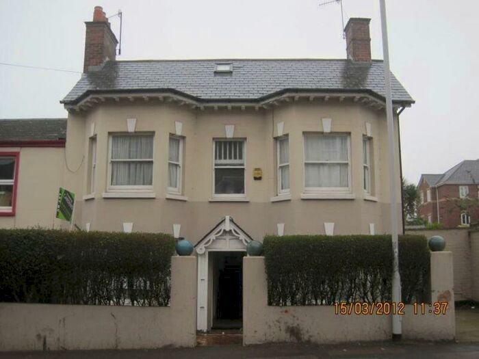 6 Bedroom Terraced House To Rent In Old Tiverton Road, Exeter, EX4