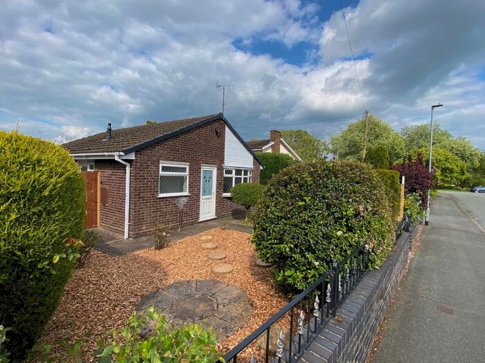 2 Bedroom Detached Bungalow To Rent In Wedgwood Road, Cheadle, Stoke-On-Trent, ST10