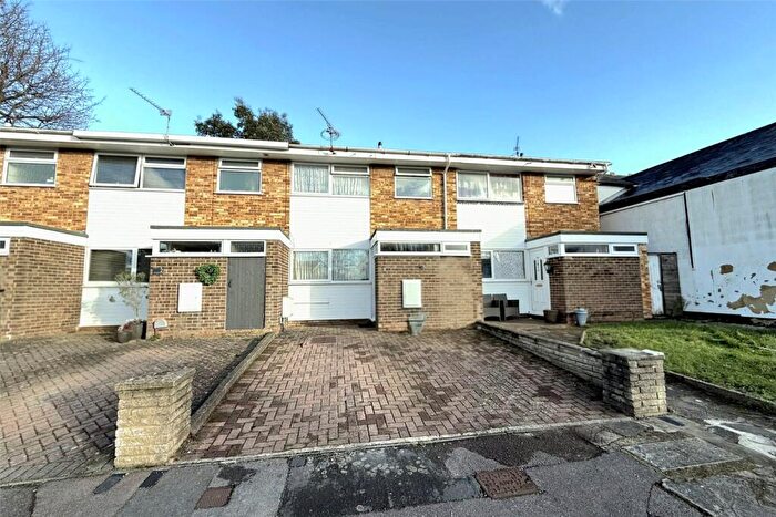 3 Bedroom Terraced House For Sale In Montague Close, Camberley, GU15