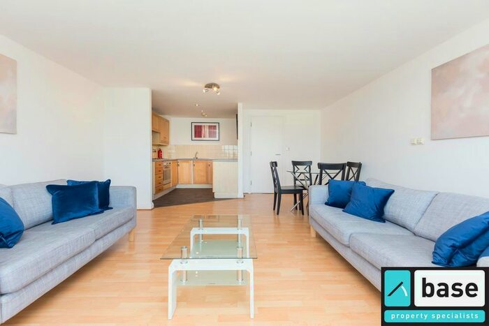 2 Bedroom Flat To Rent In Paton Close, London, E3