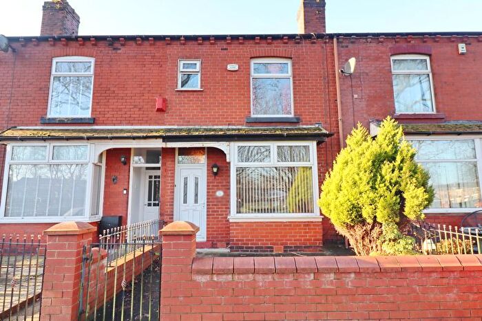 3 Bedroom Terraced House For Sale In Tonge Park Avenue, Bolton, BL2