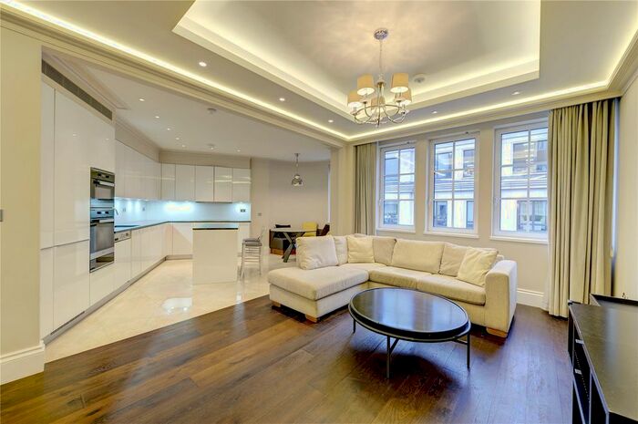 2 Bedroom Flat To Rent In Curzon Street, Mayfair, London, W1J