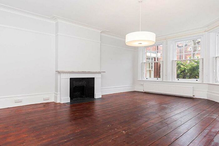 3 Bedroom Flat To Rent In Hornsey Lane, Highgate, N6