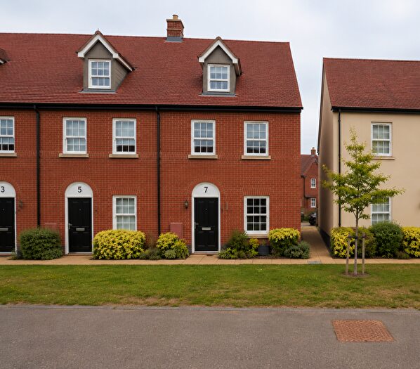 4 Bedroom End Of Terrace House For Sale In Bourton Road, Banbury, OX16