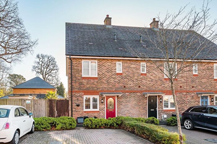 3 Bedroom End Terrace House For Sale In Aubin Wood, Emsworth, PO10