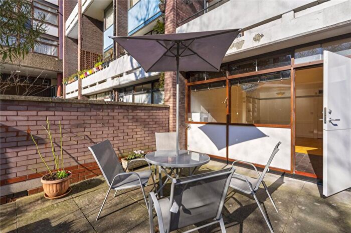 Apartment For Sale In Golden Lane Estate, EC1Y