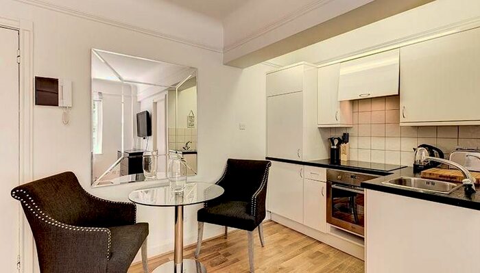 Studio To Rent In Fulham Road, Chelsea, London, SW3