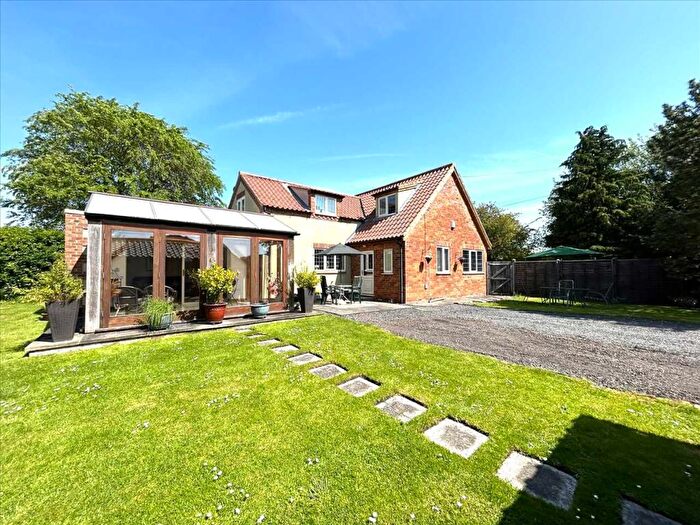 4 Bedroom Detached House For Sale In Vale View, Thornton Road, South Kelsey, LN7