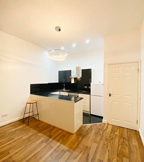2 Bedroom Flat To Rent In Laurel Road, Liverpool, L7