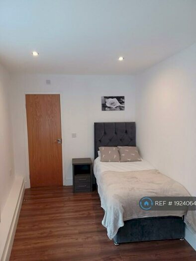 Studio To Rent In Stafford St, Stafford, ST16