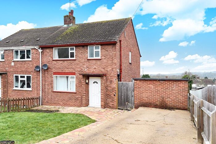 3 Bedroom Terraced House To Rent In Pinnocks Way, Botley, OX2