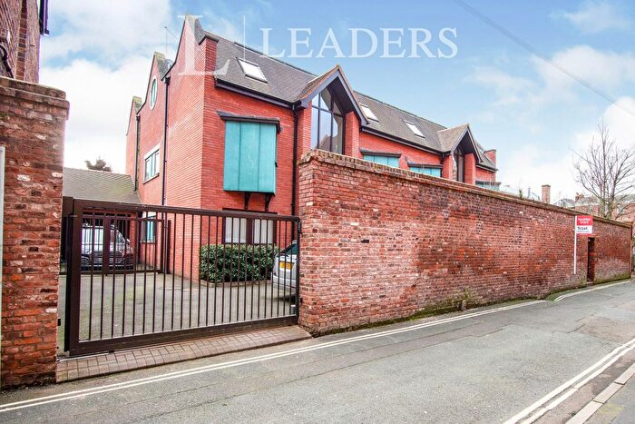 1 Bedroom Flat To Rent In Taylors Court, Taylors Lane, WR1