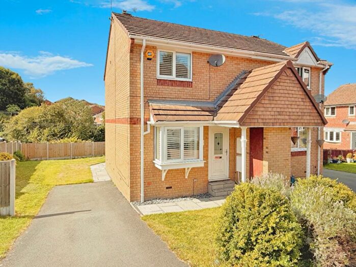 2 Bedroom Semi Detached House For Sale In Fern Lea View, Stanningley, Pudsey, LS28