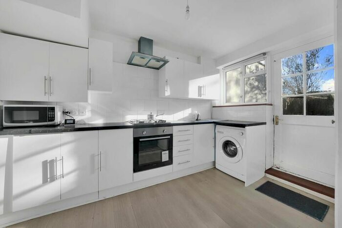 3 Bedroom Terraced House To Rent In Nightingale Grove, London, SE13