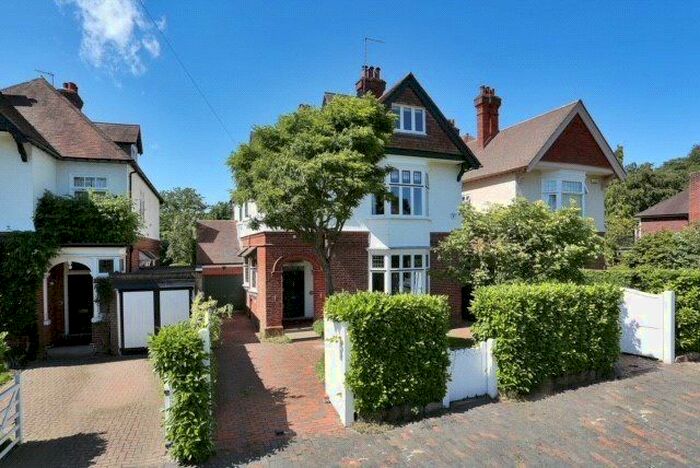 4 Bedroom Detached House To Rent In Blatchington Road, Tunbridge Wells, Kent, TN2