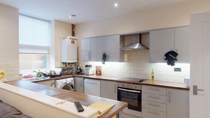 5 Bedroom Flat To Rent In Flat, Ormiston House, Pelham Street, Nottingham, NG1