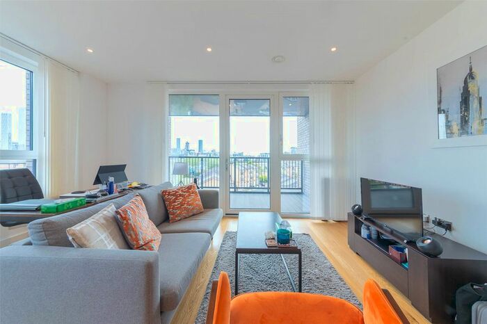 2 Bedroom Flat To Rent In Aurora Point, Plough Way, London, SE16