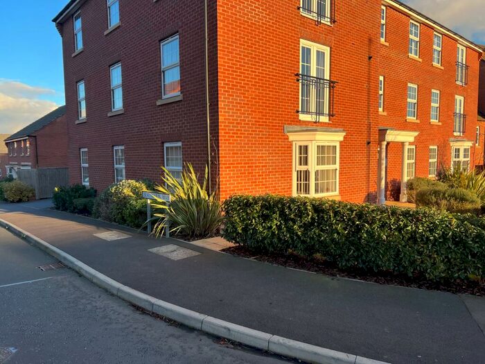 2 Bedroom Flat To Rent In Penryhn Way, Grantham, NG31