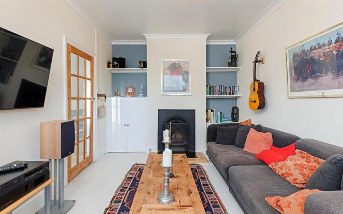 2 Bedroom Terraced House For Sale In Versatile Period Property - St Marys Road, Cowes, PO31