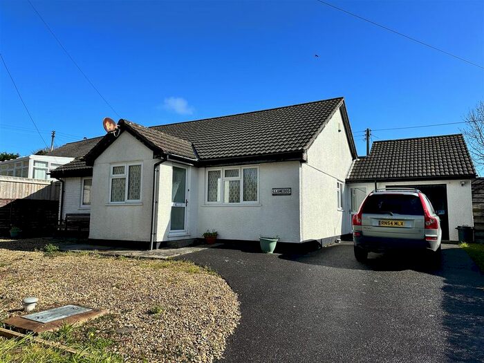 3 Bedroom Detached Bungalow For Sale In North Hill, Blackwater, Truro, TR4